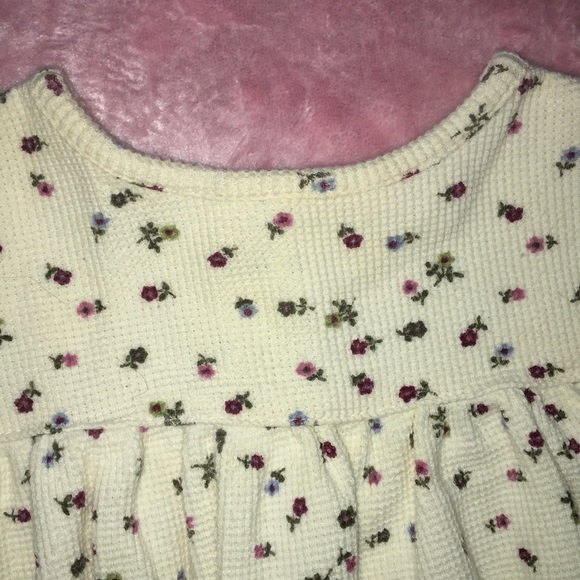 Carter’s - Picture 2 of 4